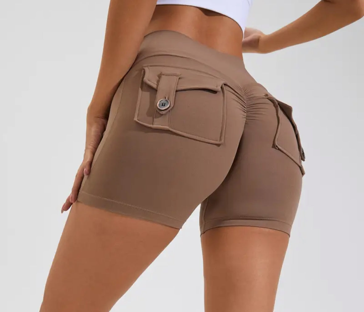 GYM SHORTS WITH POCKETS