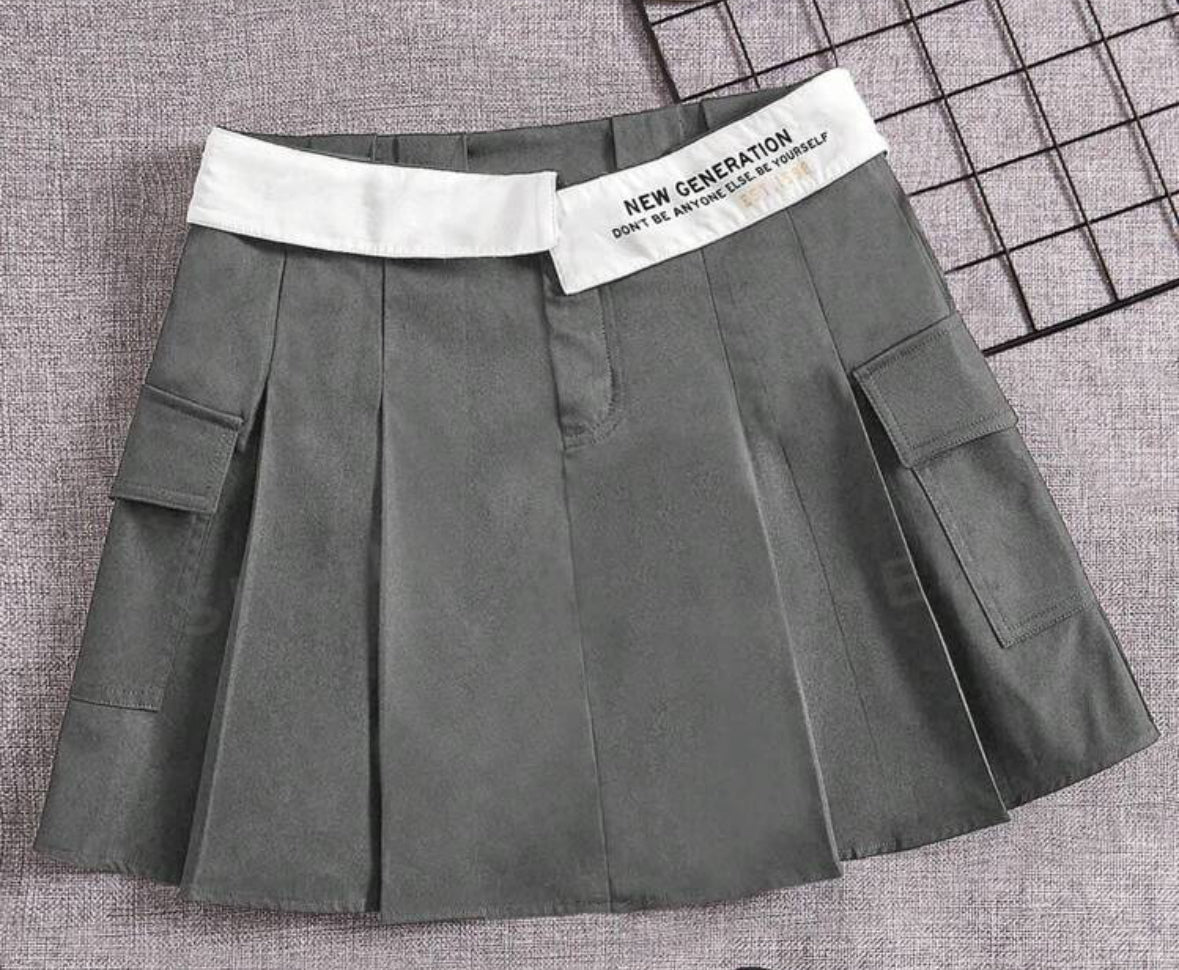 SCHOOL SKIRT