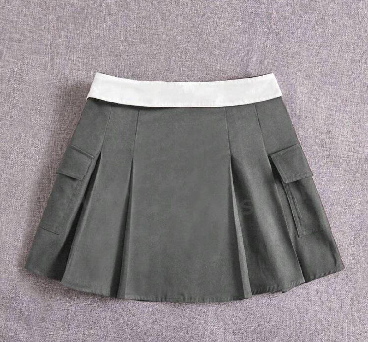 SCHOOL SKIRT