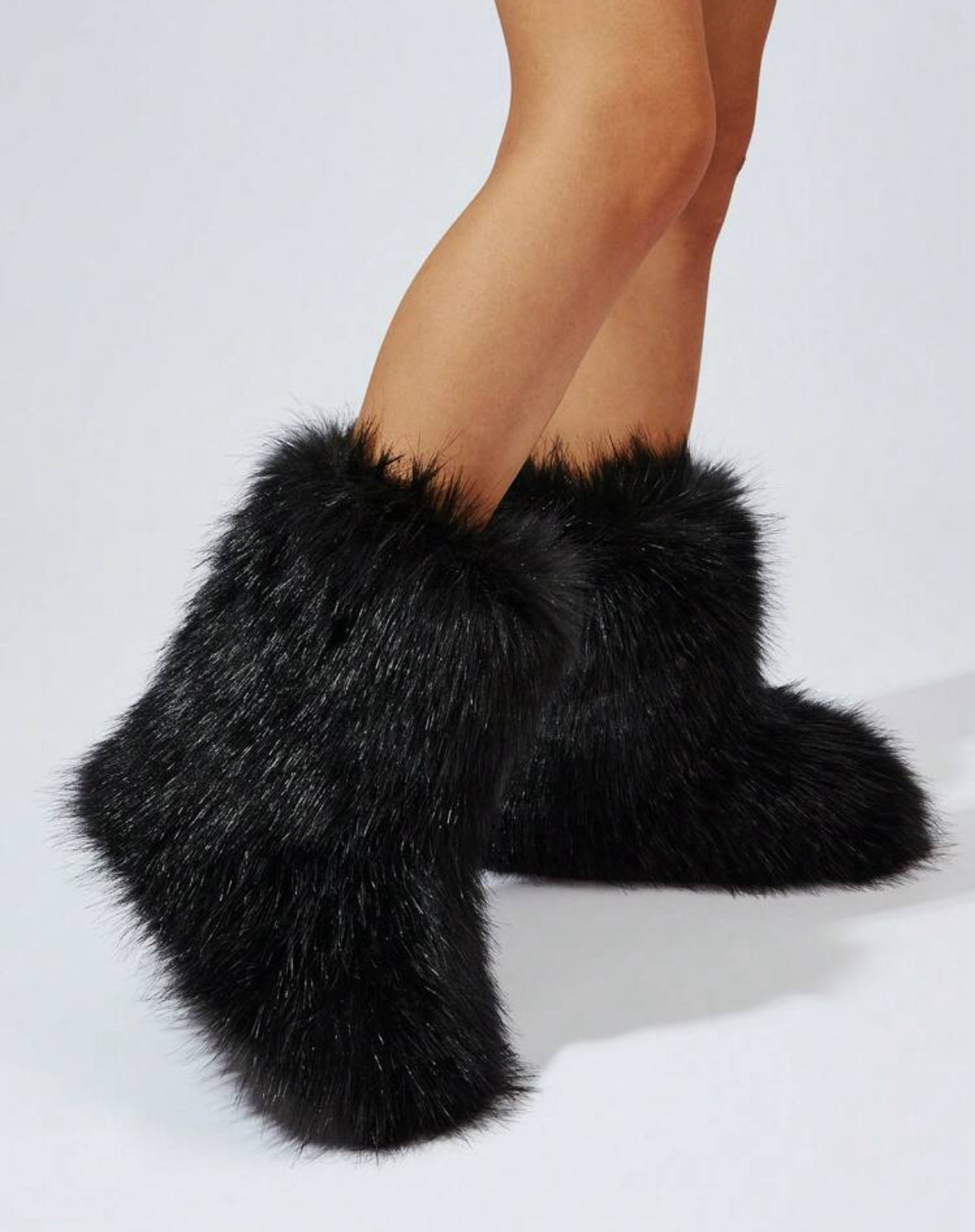 FUR BOOTS