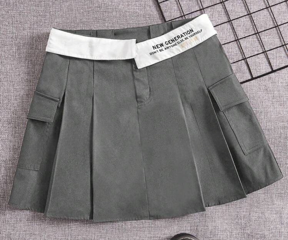 SCHOOL SKIRT